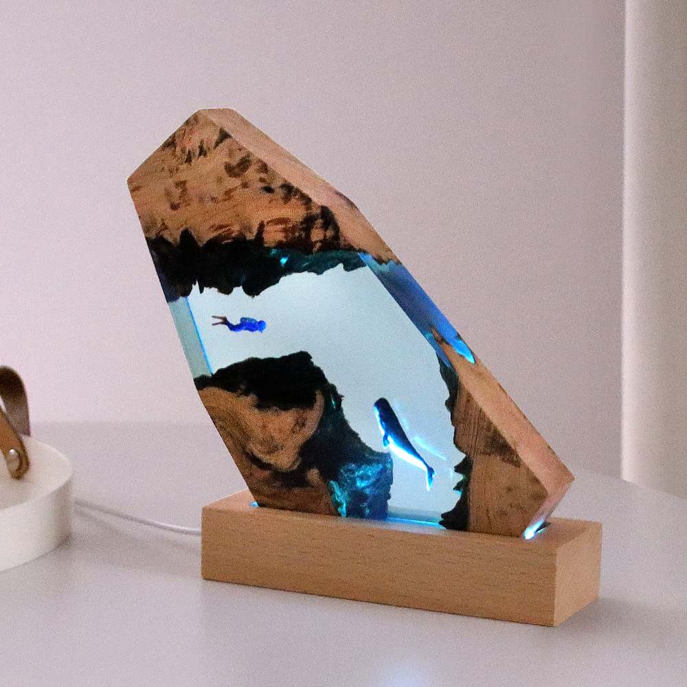 Resin Art Underwater - Новая подводная фигурка дайвера с китом